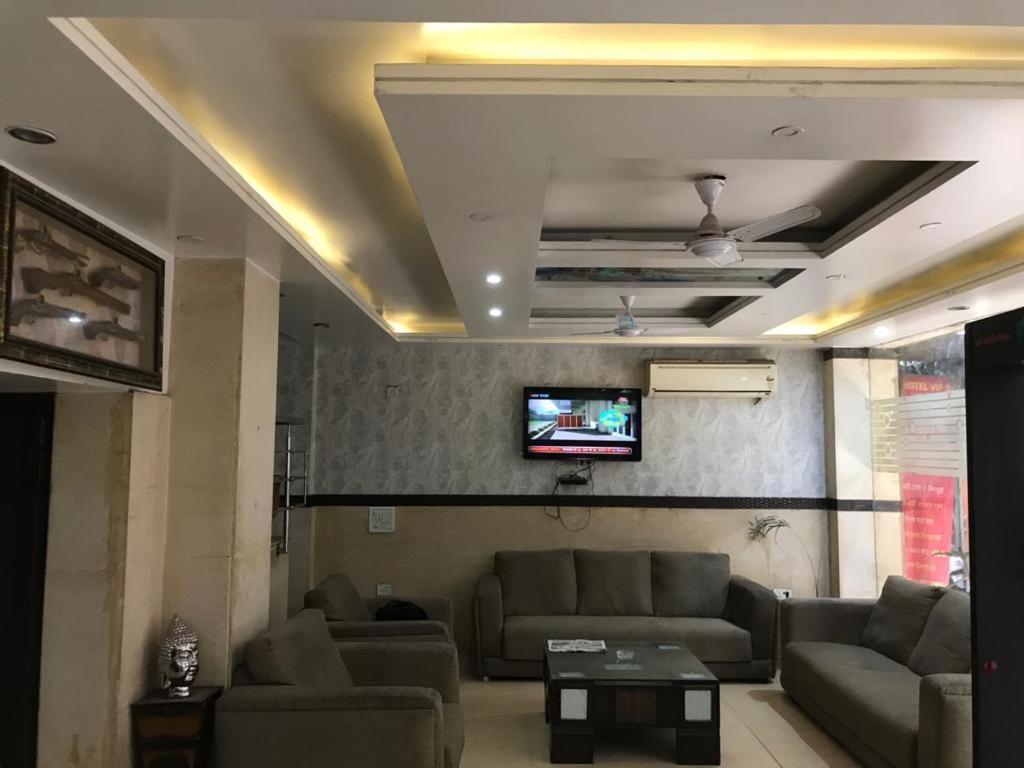 Adb Rooms Udhav Palace New Delhi Exterior foto
