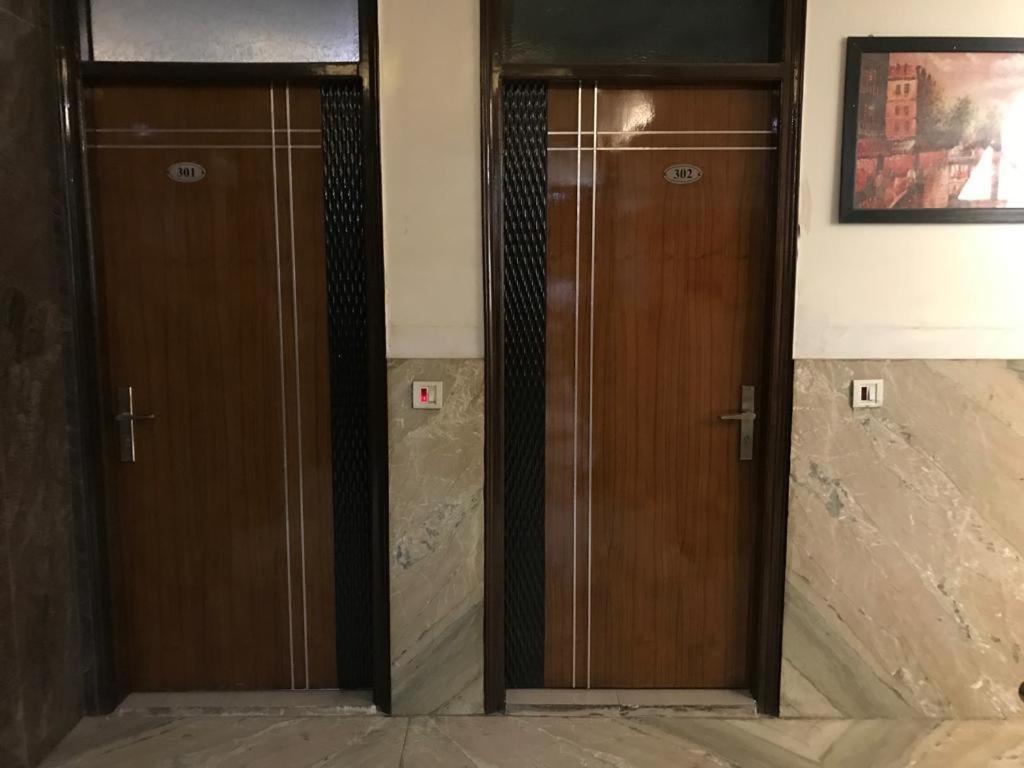 Adb Rooms Udhav Palace New Delhi Exterior foto